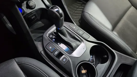Hyundai DM (e-VGT) 2.0 2WD 2013 9