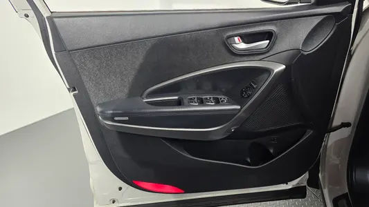 Hyundai DM (e-VGT) 2.0 2WD 2013 24