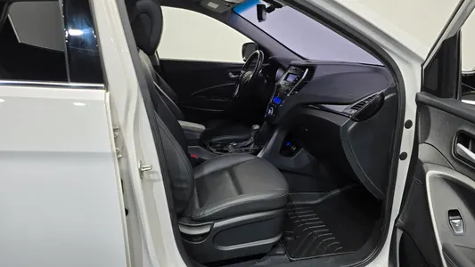 Hyundai DM (e-VGT) 2.0 2WD 2013 26