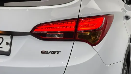 Hyundai DM (e-VGT) 2.0 2WD 2013 23