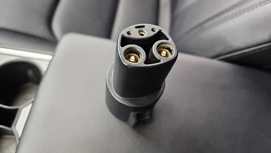 Tesla Y AWD 2021 33