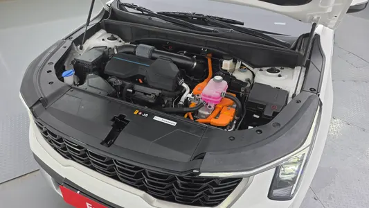 Kia 4 HEV 1.6 4WD 2024 6