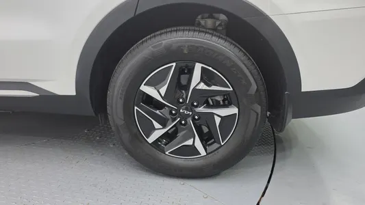 Kia 4 HEV 1.6 4WD 2024 38