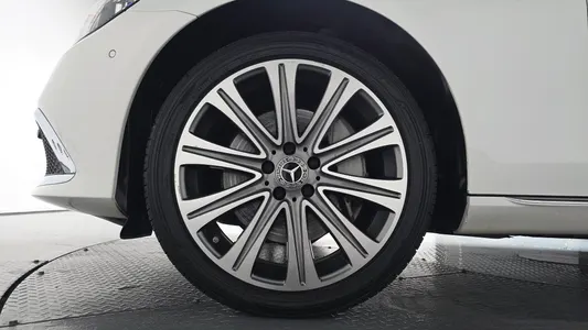 Mercedes-Benz E-Class W213 E350 4MATIC 2022 4