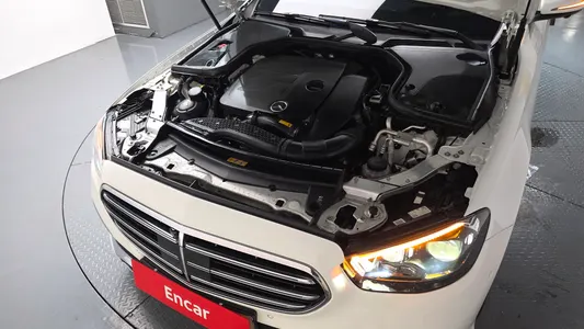 Mercedes-Benz E-Class W213 E350 4MATIC 2022 5