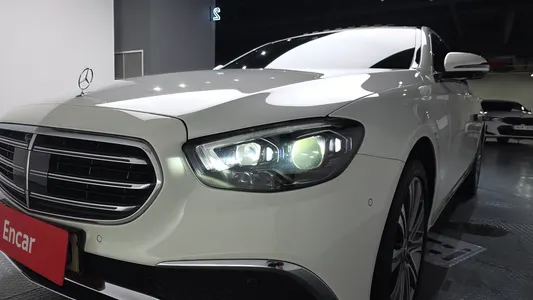 Mercedes-Benz E-Class W213 E350 4MATIC 2022 22