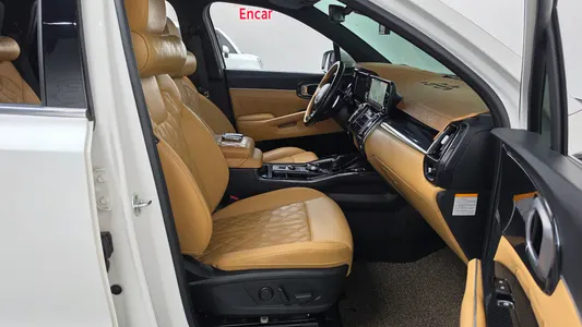 Kia 4 HEV 1.6 2WD 2022 26