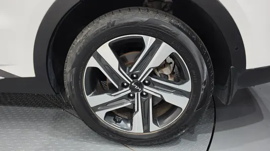 Kia 4 HEV 1.6 2WD 2022 21