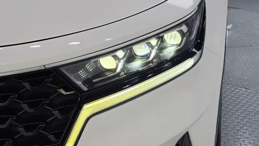 Kia 4 HEV 1.6 2WD 2022 22