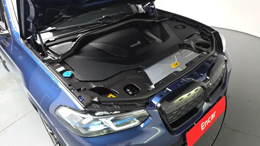 BMW iX3 M 2025 5
