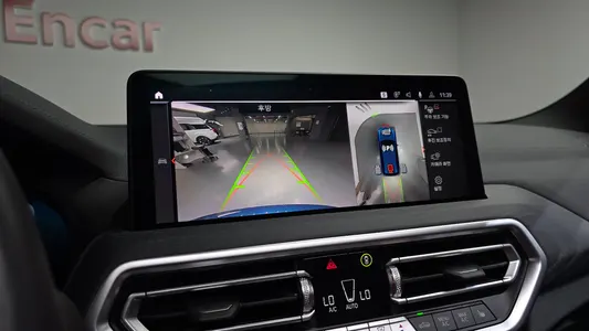 BMW iX3 M 2025 13