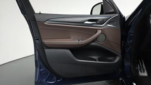 BMW iX3 M 2025 24