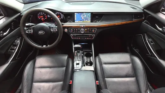 Kia K7 3.0 LPI () 2016 7