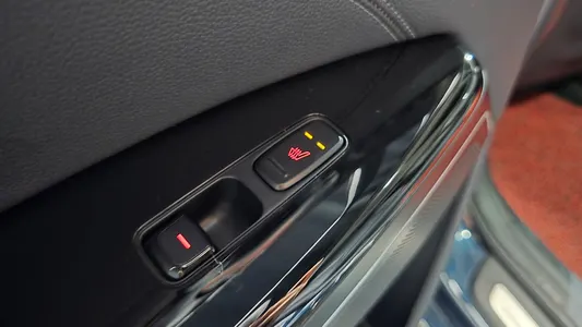 Kia K7 3.0 LPI () 2016 18