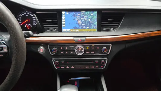 Kia K7 3.0 LPI () 2016 19
