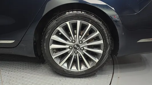 Kia K7 3.0 LPI () 2016 21