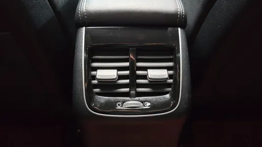 Kia K7 3.0 LPI () 2016 32
