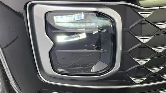 Hyundai (GN7) 3.5 LPG 2WD () 2023 22