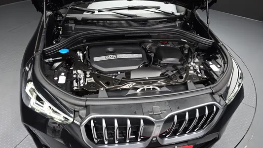 BMW X1 (U11) xDrive 20i M 2025 6