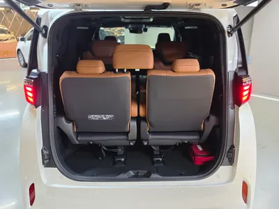 Toyota 4 2.5 HEV AWD 2025 5