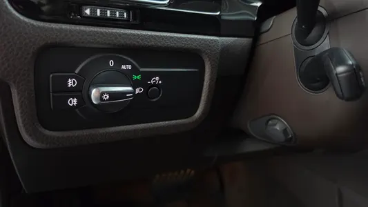 Volkswagen 투아렉 V6 3.0 TDI 2015 29