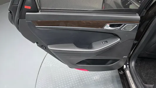 Genesis G80 3.3 GDI AWD 2018 25
