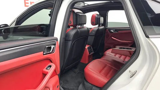 Porsche 마칸 3.0 GTS 2018 12
