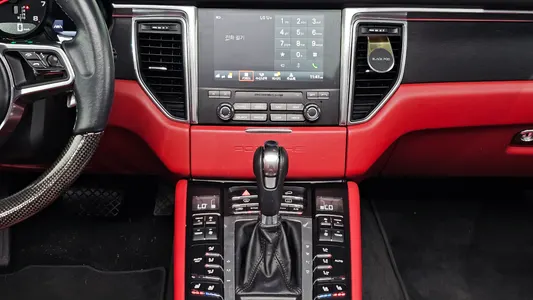 Porsche 마칸 3.0 GTS 2018 17