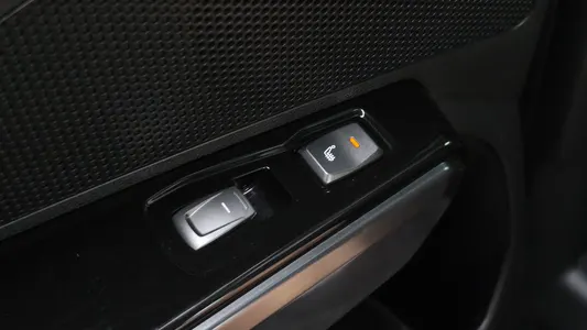 KG Mobility 티볼리 에어 1.5 A3 2WD 2022 18