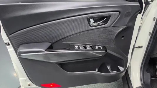 KG Mobility 티볼리 에어 1.5 A3 2WD 2022 24