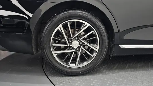 Hyundai IG 3.0 LPi () 2021 5