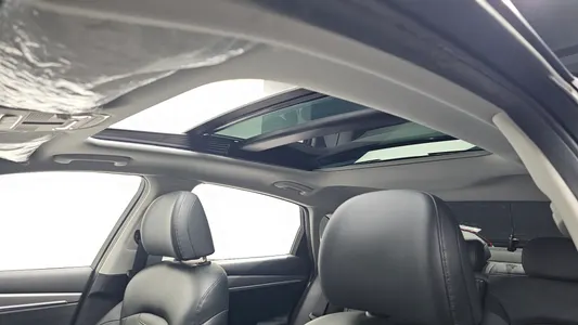 Hyundai IG 3.0 LPi () 2021 18