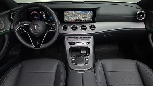 Mercedes-Benz E-Class W213 E350 4MATIC 2023 6