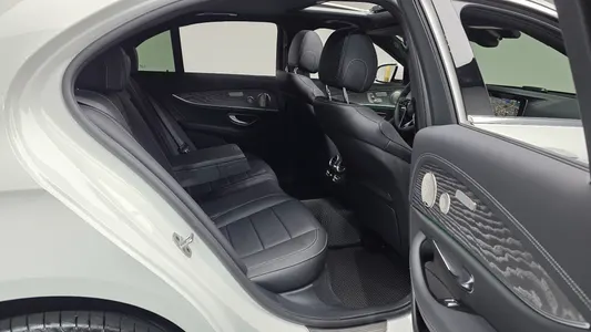 Mercedes-Benz E-Class W213 E350 4MATIC 2023 11