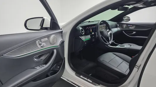 Mercedes-Benz E-Class W213 E350 4MATIC 2023 9