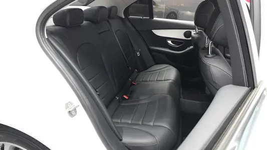 Mercedes-Benz C-Class W205 C200 2017 11