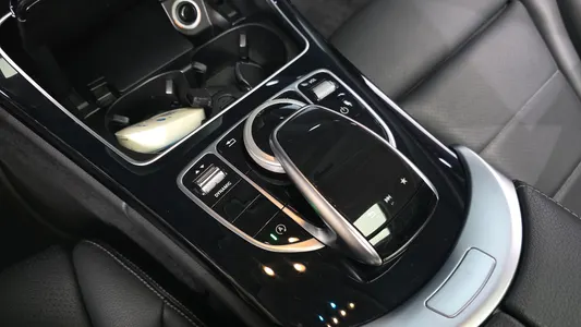 Mercedes-Benz C-Class W205 C200 2017 16
