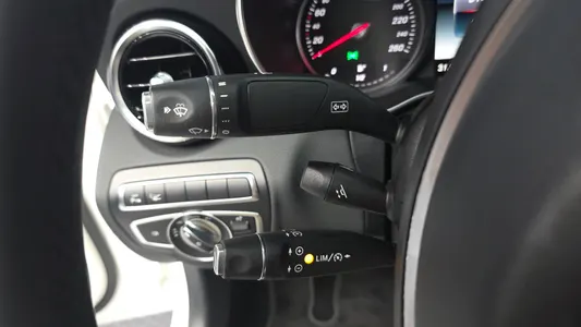 Mercedes-Benz C-Class W205 C200 2017 17