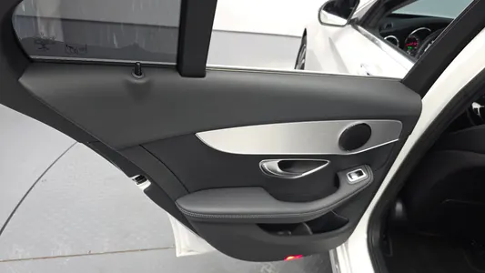 Mercedes-Benz C-Class W205 C200 2017 25