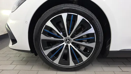 Mercedes-Benz EQE V295 EQE350+ 2023 5