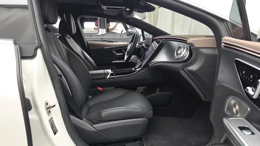 Mercedes-Benz EQE V295 EQE350+ 2023 11