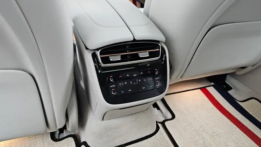 Mercedes-Benz EQE V295 EQE53 AMG 4MATIC+ 2023 31