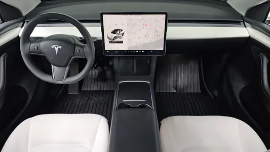 Tesla Y RWD 2023 7