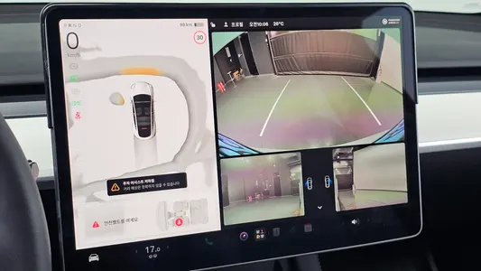 Tesla Y RWD 2023 16