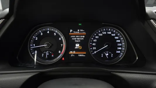 Hyundai (DN8) 2.0 2022 8