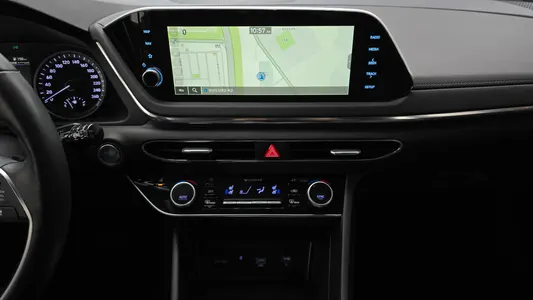 Hyundai (DN8) 2.0 2022 12