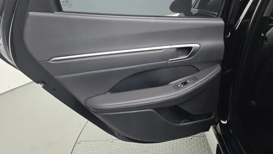 Hyundai (DN8) 2.0 2022 25