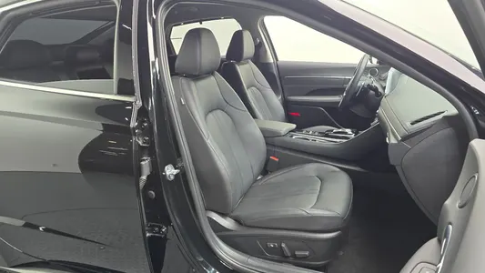 Hyundai (DN8) 2.0 2022 26