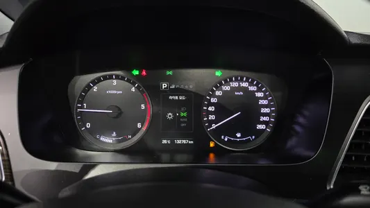 Hyundai LF 1.7 2016 7