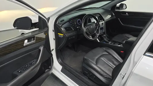 Hyundai LF 1.7 2016 9